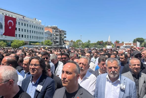 Çavuşoğlu'ndan duygu dolu veda 