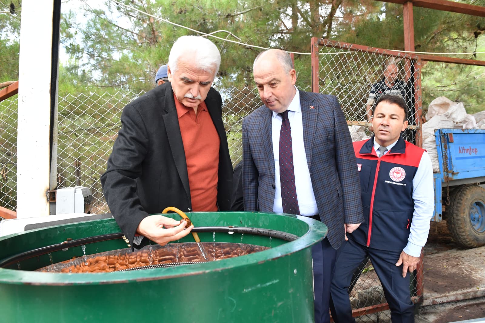 TAVAS İLÇESİNDE 2 YENİ SAĞLIK TESİSİNİN AÇILIŞI YAPILDI   