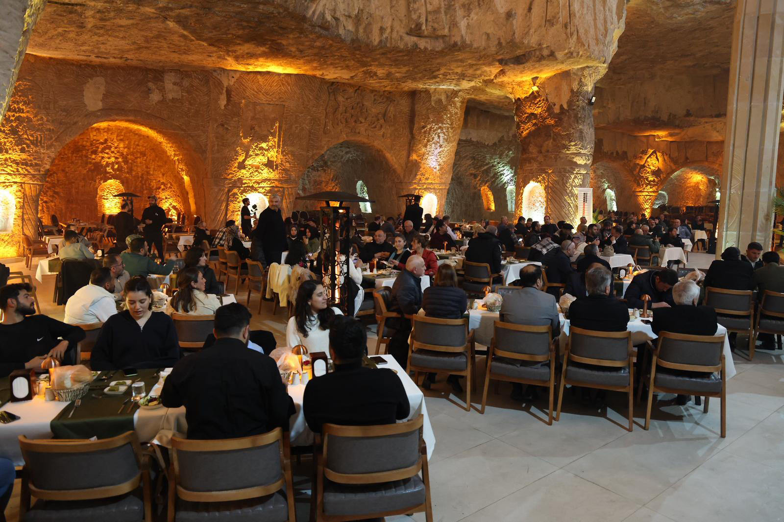 Dijital Medyanın Nabzı Mardin’de Attı:  130 Gazeteci Aynı Masada Buluştu